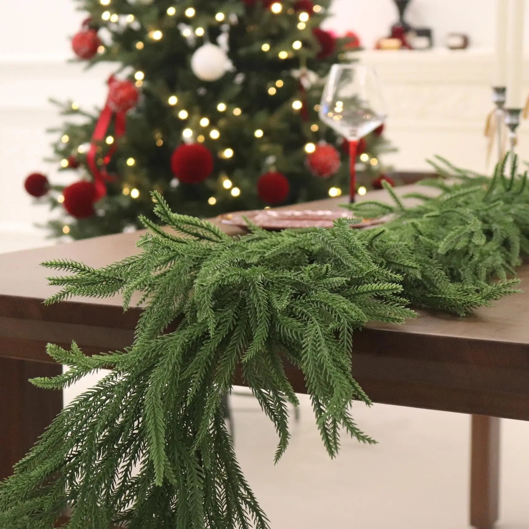 Festliche Weihnachtsgirlande 180 cm | Künstliche Tannendekoration für Ihr Zuhause
