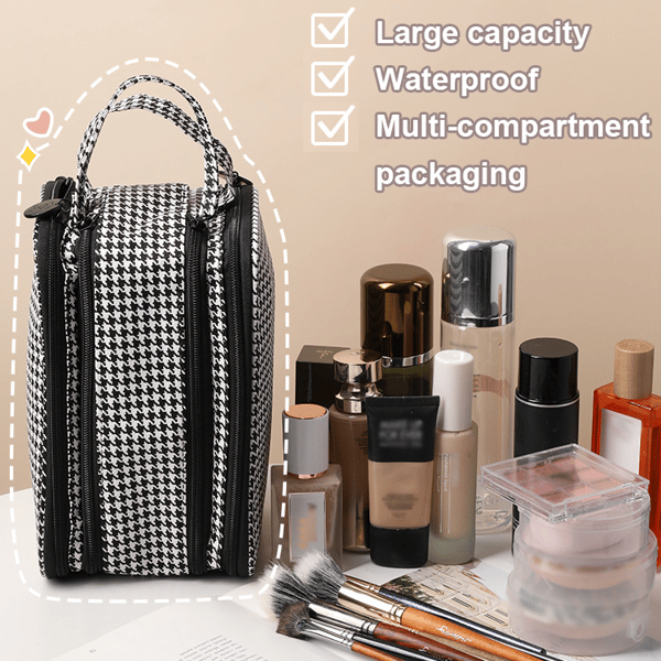 Cosmetic bag with practical compartment division – High capacity