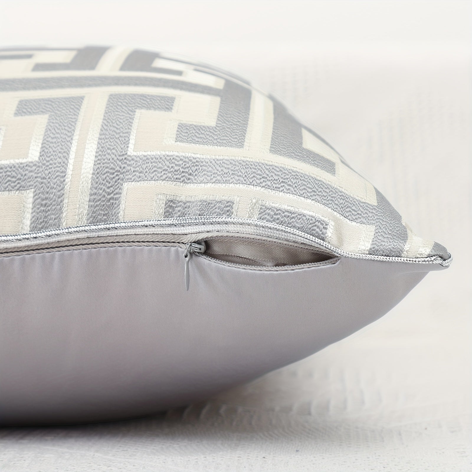 2-Piece Set of Geometric Jacquard Pillow Covers with Hidden Zipper – Stylish Cushion Cases for Your Home