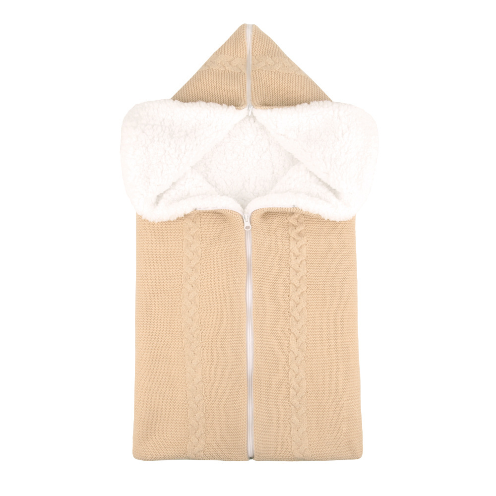 Sleeping Bag for Babies with Hood – Cuddly Knitted Sleeping Bag