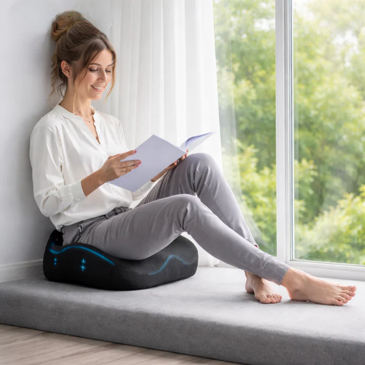 Ergonomisches Sitzkissen aus Memory-Schaum mit rutschfester Unterseite