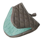 Heat-resistant kitchen gloves with silicone padding