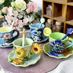 Keramiktasse mit Unterteller – Handbemaltes 3D-Design inspiriert von Van Gogh