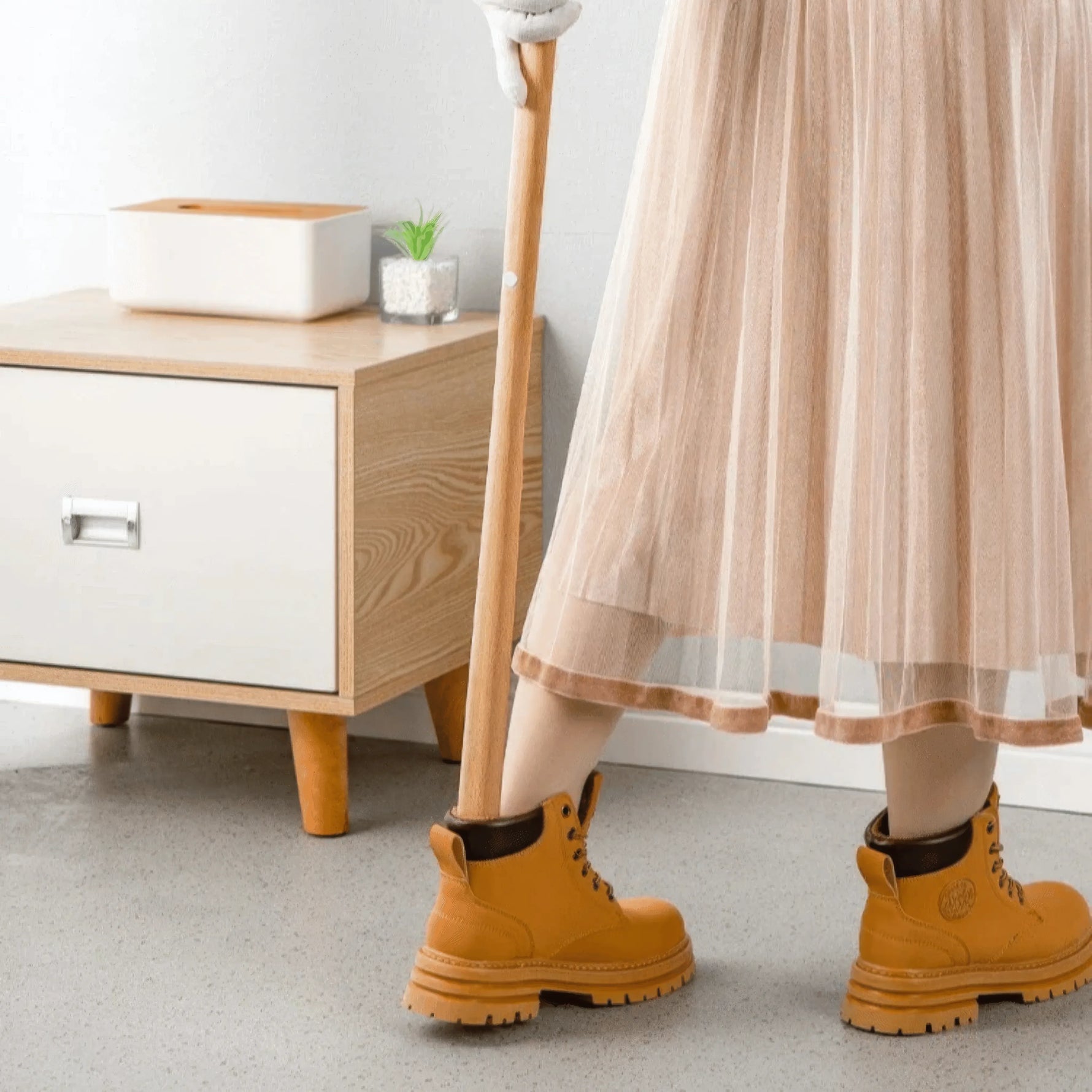 Stylischer Schuhanzieher aus Buchenholz – Einfach und Elegant