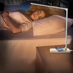Moderne Schreibtischlampe mit USB-Anschluss und 5 Lichtmodi
