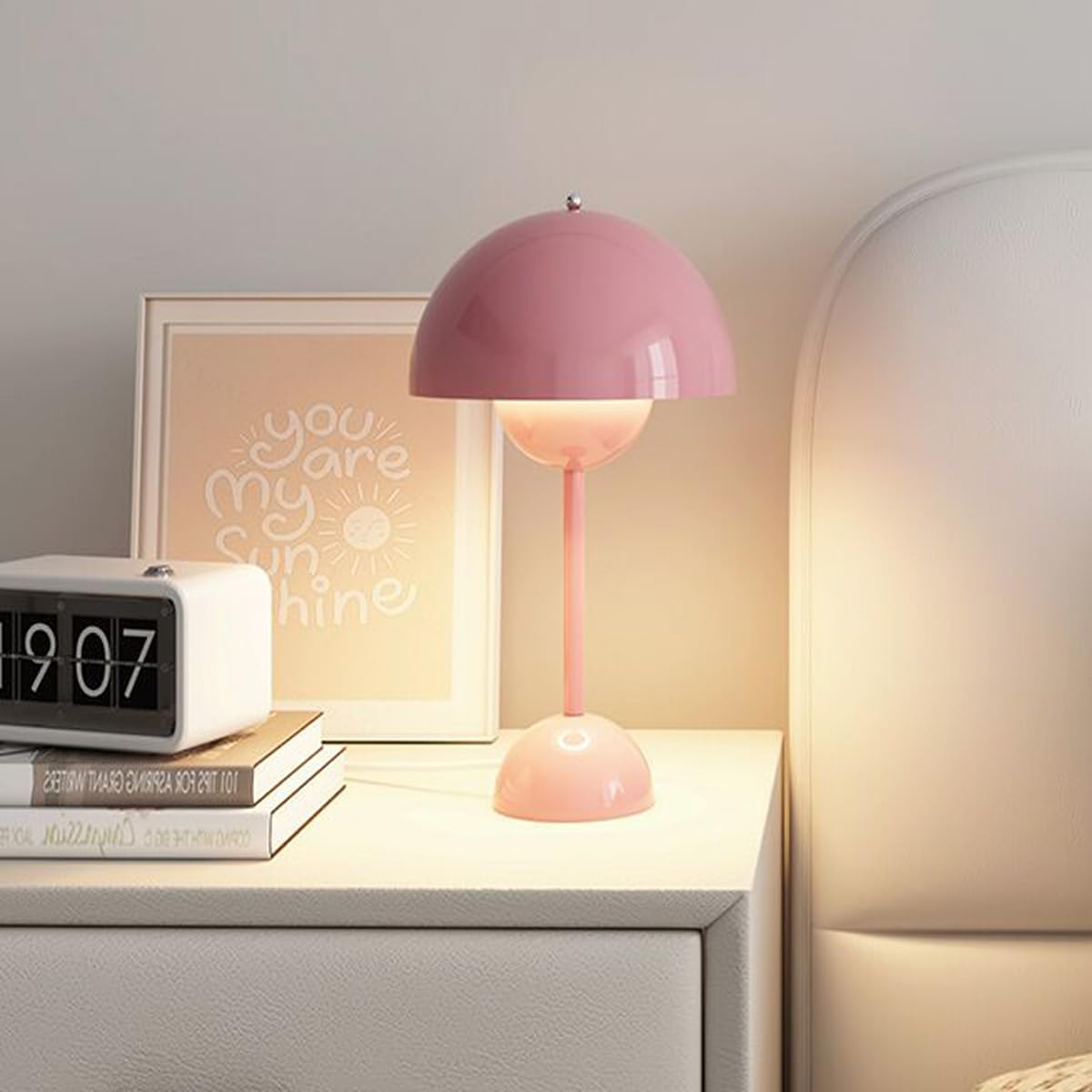 LumiSphere Elegante Tischlampe für stilvolle Beleuchtung