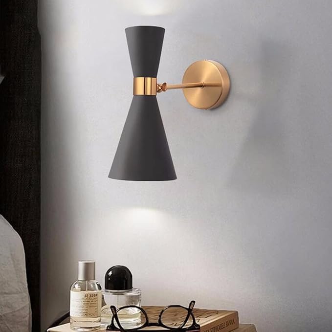 Elegante Wandlampe mit Verstellbarem Metallschirm – LED Licht für Ihr Zuhause