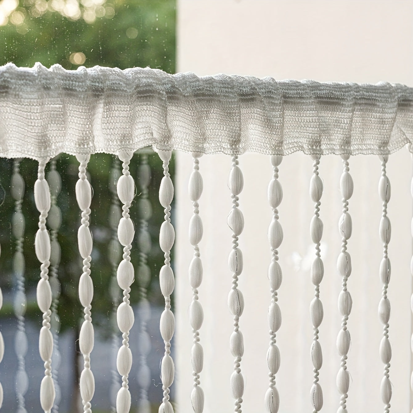 Betthimmel im Boho-Stil mit Perlen für Schlafzimmer oder Spielbereich
