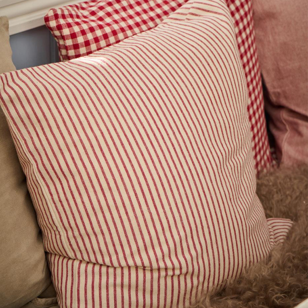 Cozy Pillowcase Livia in Natural with Red Stripes 50 x 50 cm
