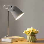Flexible Tischlampe mit Drehbarem Schirm – Ideal für Lesen und Lernen