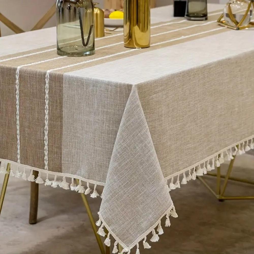 Stylish tablecloth for special occasions