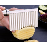 Simple wavy cutter knife