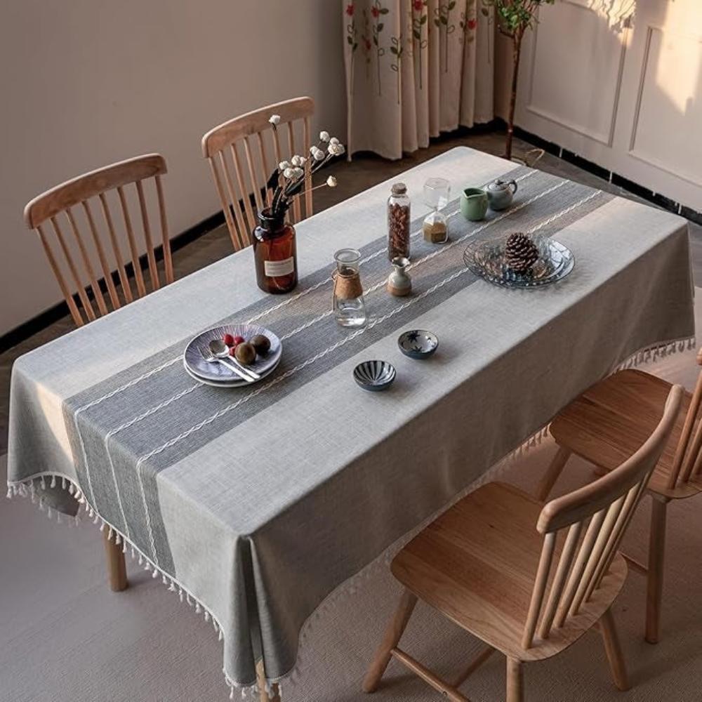 Stylish tablecloth for special occasions