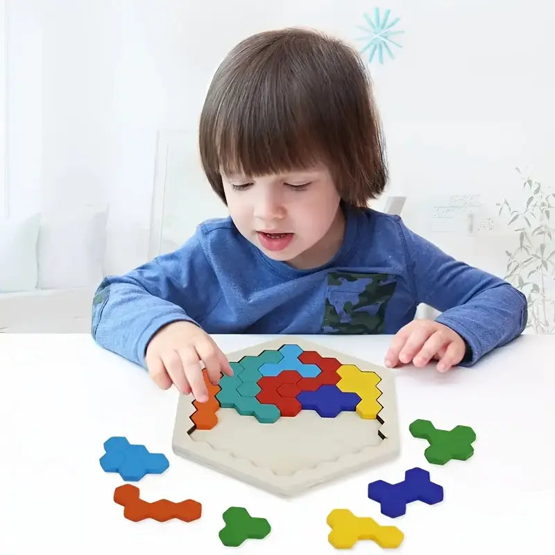 Geometric puzzle with infinite patterns