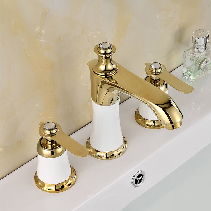 Elegant Deck-Mounted Bathtub Faucet for Modern Bathroom