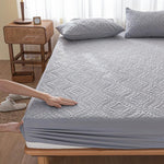 Three-Layer Waterproof Mattress Protector – Ultimate Protection for Your Mattress