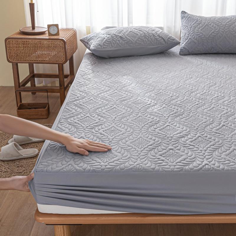 Three-Layer Waterproof Mattress Protector – Ultimate Protection for Your Mattress