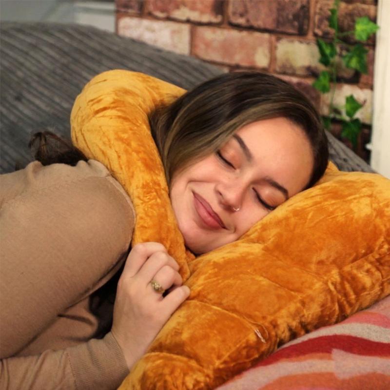 Cuddly Dream Partner Pillow | CuddleMate