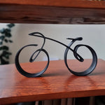 Elegante Fahrradskulptur aus Metall für dein Zuhause