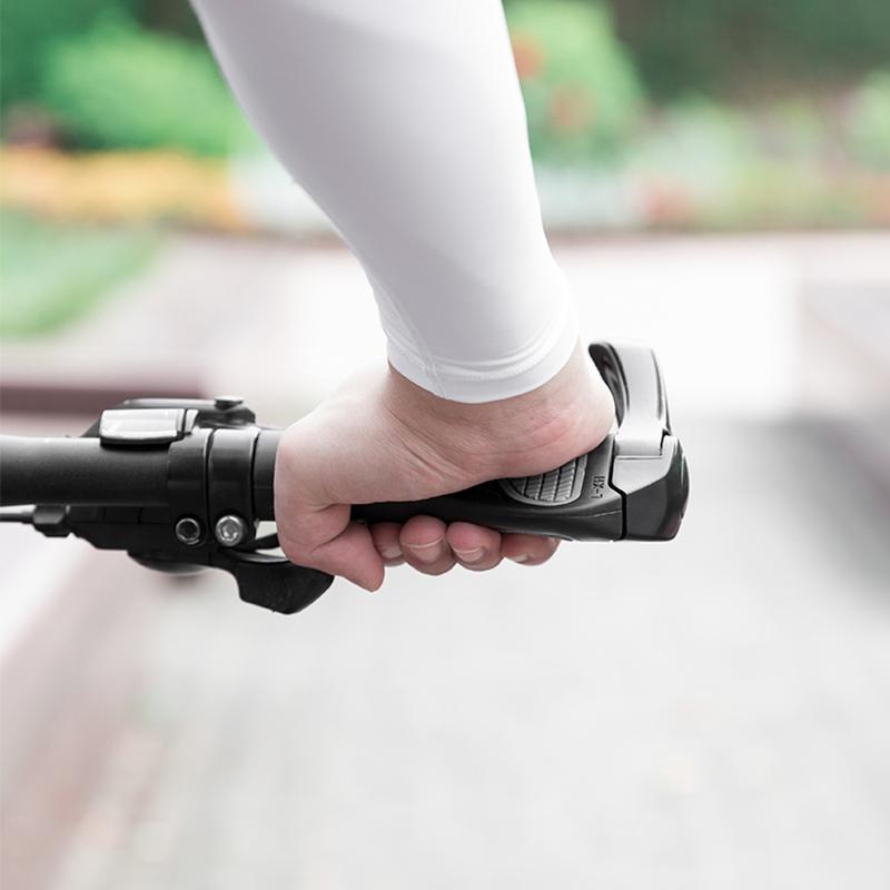 Ergonomische Fahrradgriffe aus Aluminium und Silikon