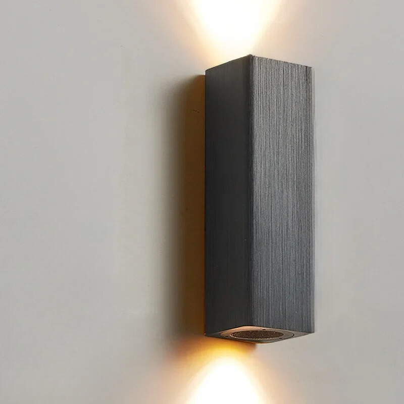 Elegante LED Wandleuchte – Aluminium Lampe für Schlafzimmer & Flur