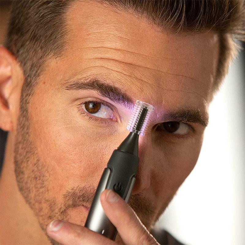 Präzisions-Trimmer mit LED-Beleuchtung – Schlank für Nase und Ohren