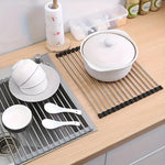 Space-saving stainless steel rolling shelf for the kitchen