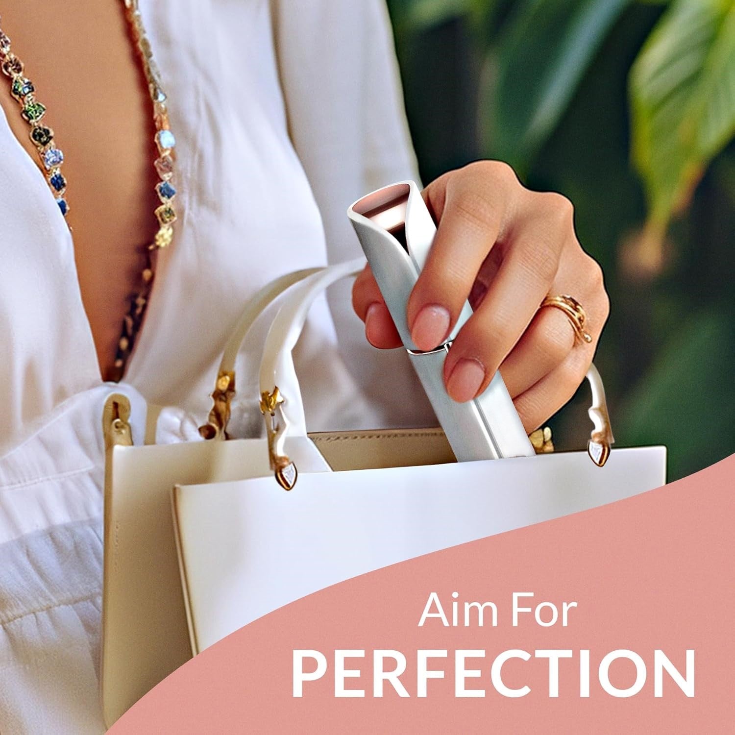 Elegant Facial Shaver – Painless and Precise for Face and Chin