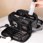 Cosmetic bag with practical compartment division – High capacity