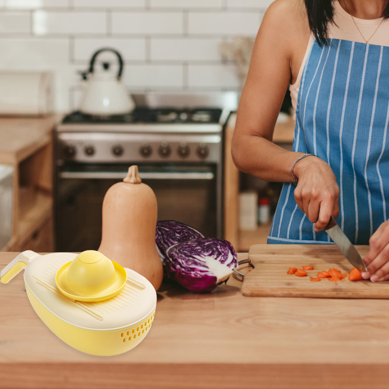 Avocado-shaped vegetable slicer