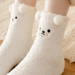 Wärmeschmeichler Damen Kuschelsocken | Flauschig & Gemütlich | 3D Bärenmuster