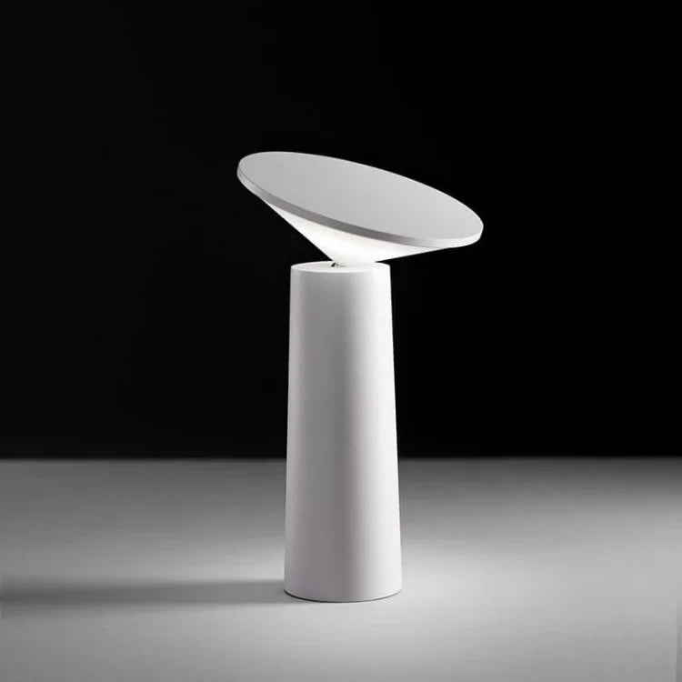 Moderne Tischlampe mit Dimmfunktion – Stilvolles Lichtdesign