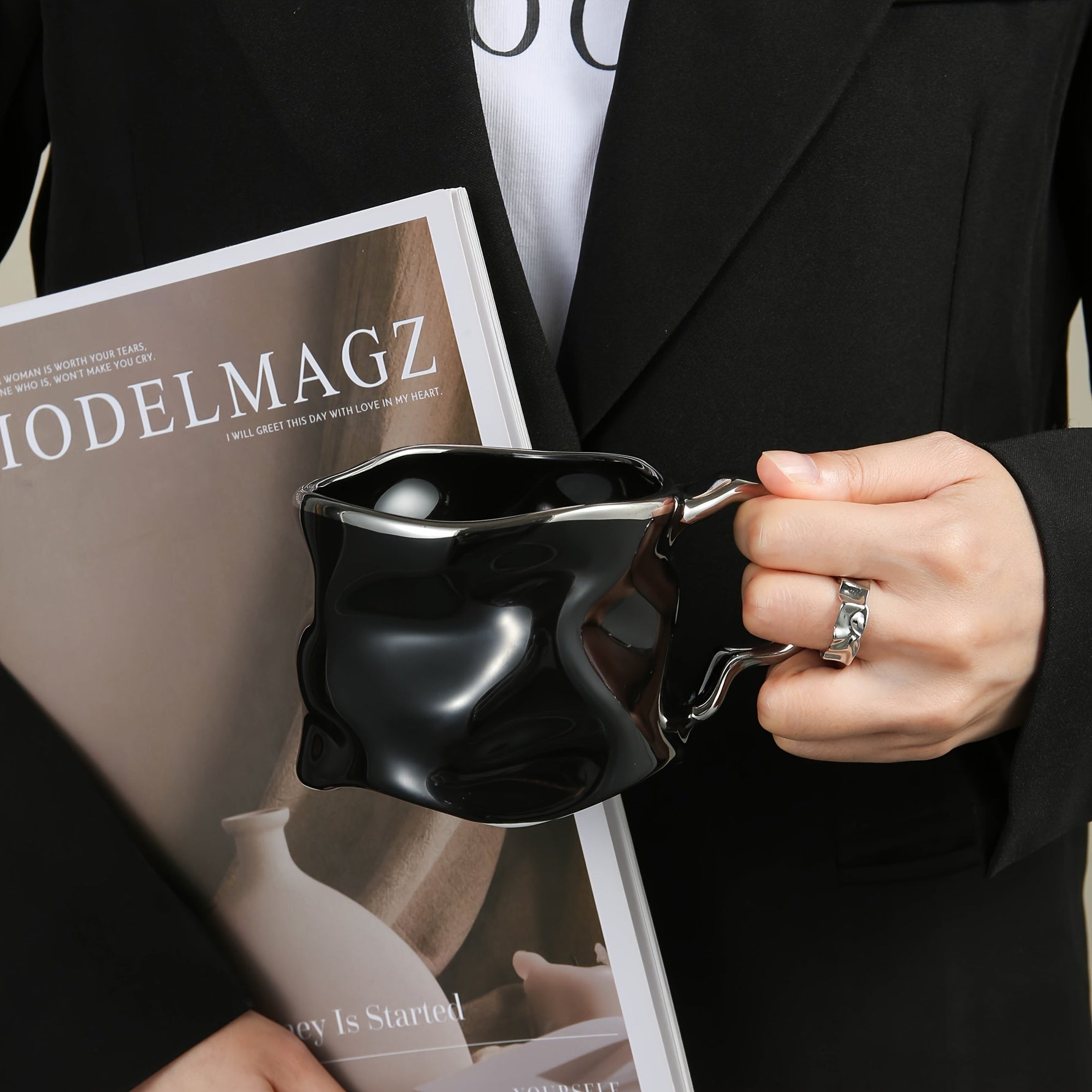 Creative Coffee Mug – Handcrafted Ceramic Mug with Unique Design