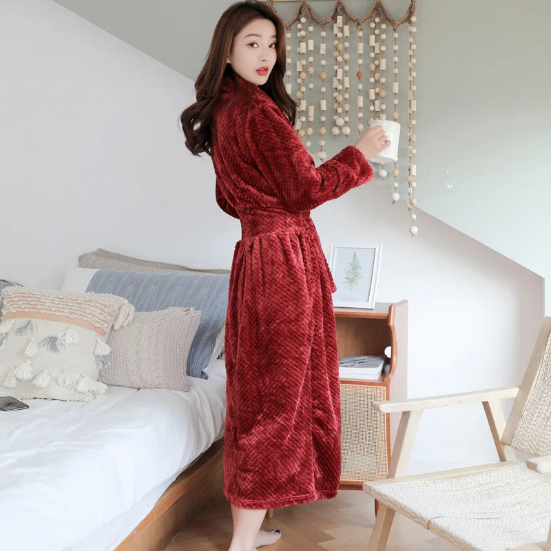 Cozy, long fleece bathrobe