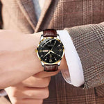 Elegant men's wristwatch with water resistance and luminous display
