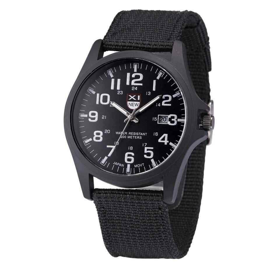 Robuste Armbanduhr im Militärstil für Abenteuer