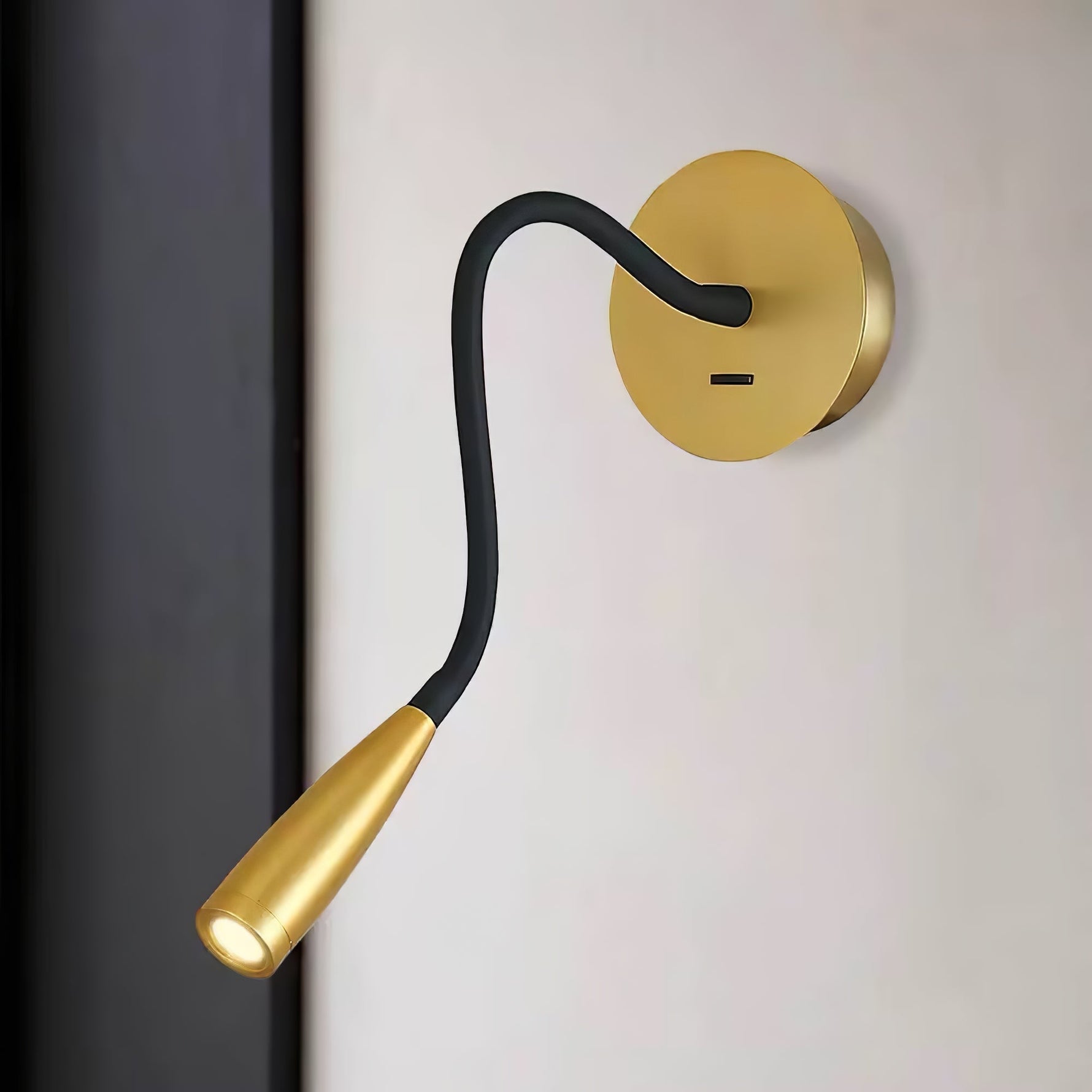 Verstellbare LED Wandleuchte mit Drehkopf – Moderne Innenbeleuchtung