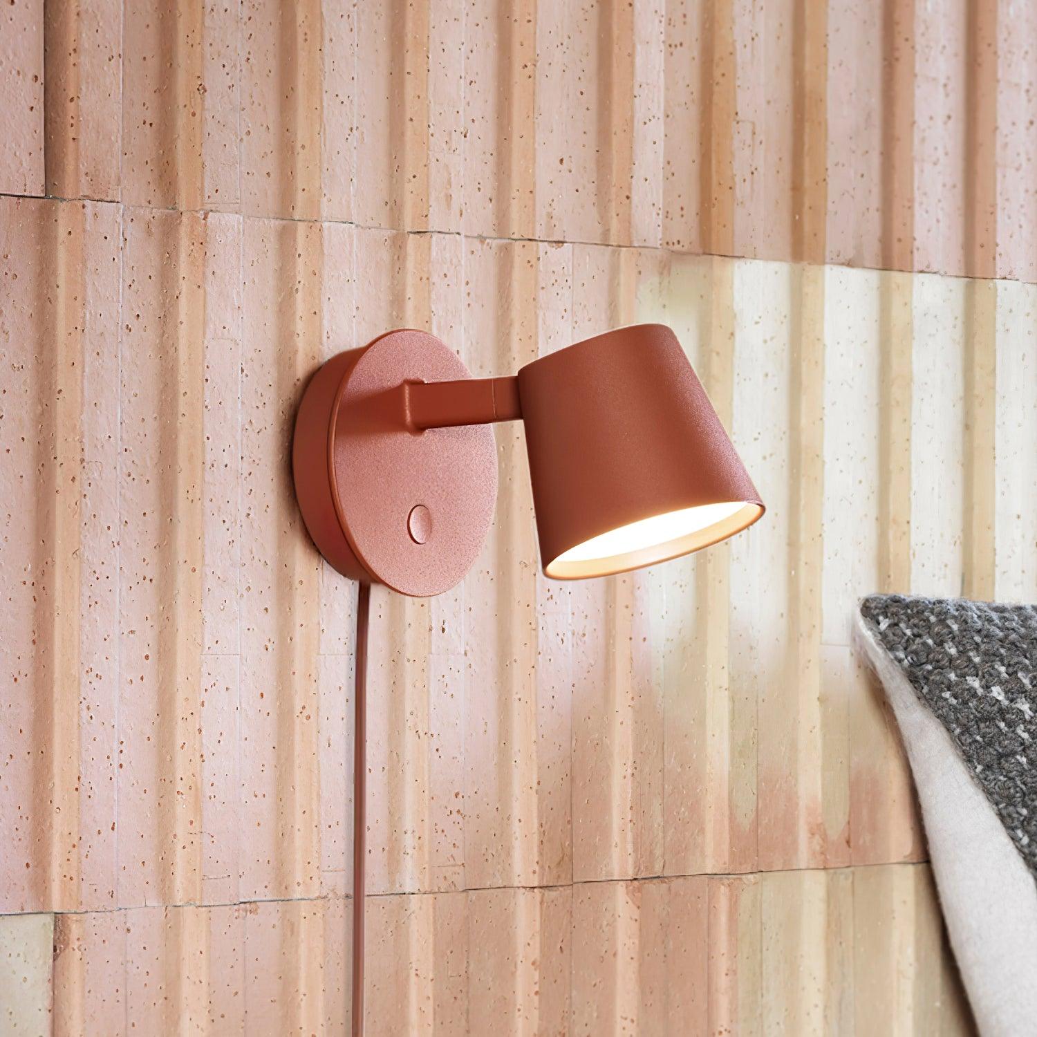 Verstellbare Wandlampe mit LED – Stilvolle Beleuchtung für Innenräume