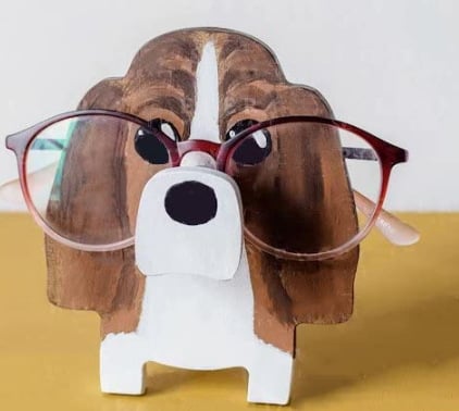 Stilvolle Tierbrillenständer aus Holz für Ihr Zuhause