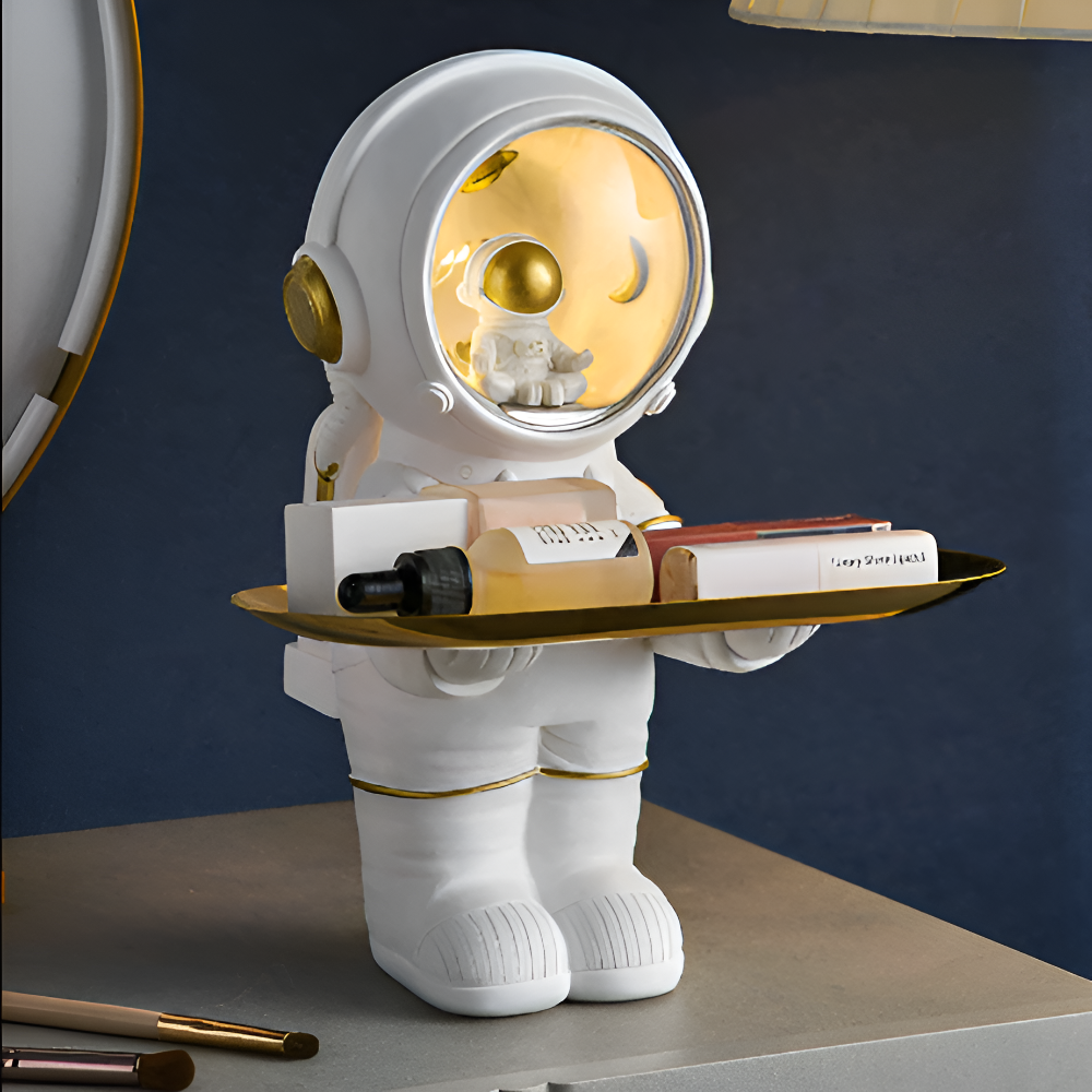 Stilvoller Organizer für Schlüssel und Essentials im Astronauten-Design