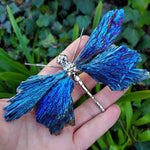 AuraCrafts – Mystischer Drachenflieger aus Tourmalin und Kyanit