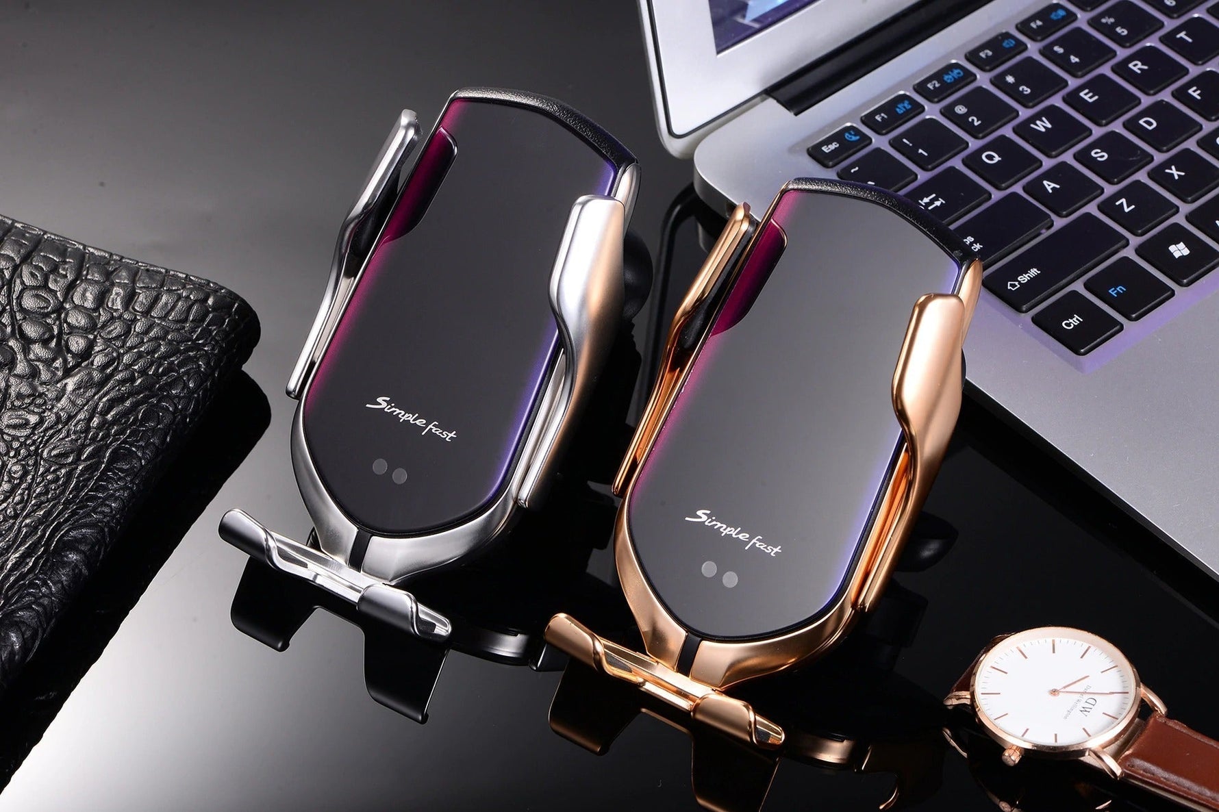 Automatic Smartphone Holder with Charging Function