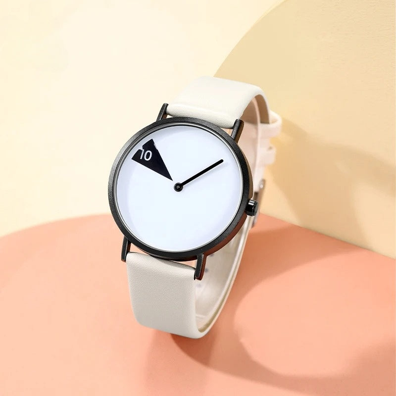 AxisLuxe - Uhr mit geometrischem Ziffernblatt