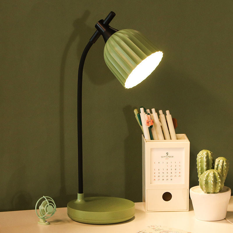 Variable adjustable LED desk lamp