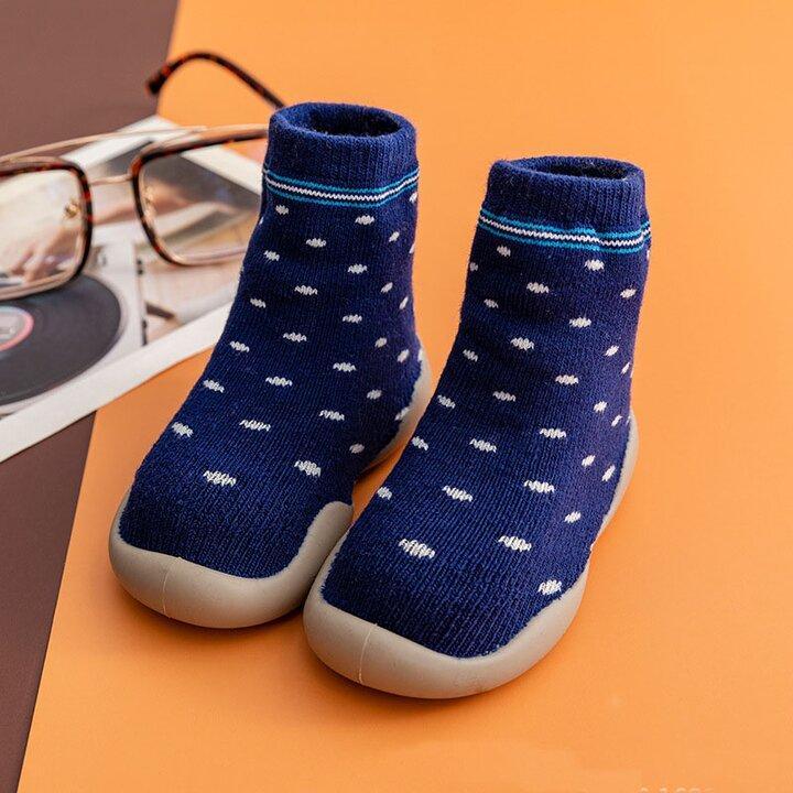Non-slip slippers for babies