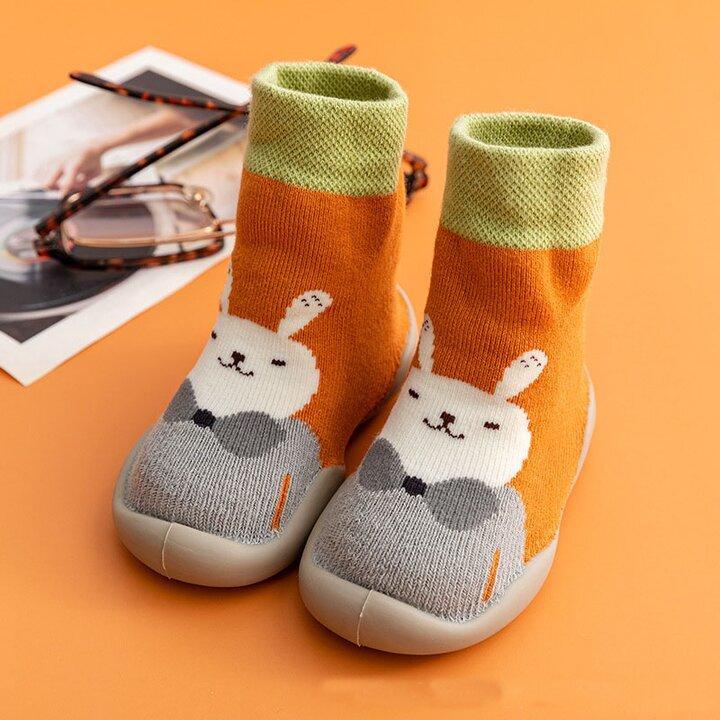Non-slip slippers for babies