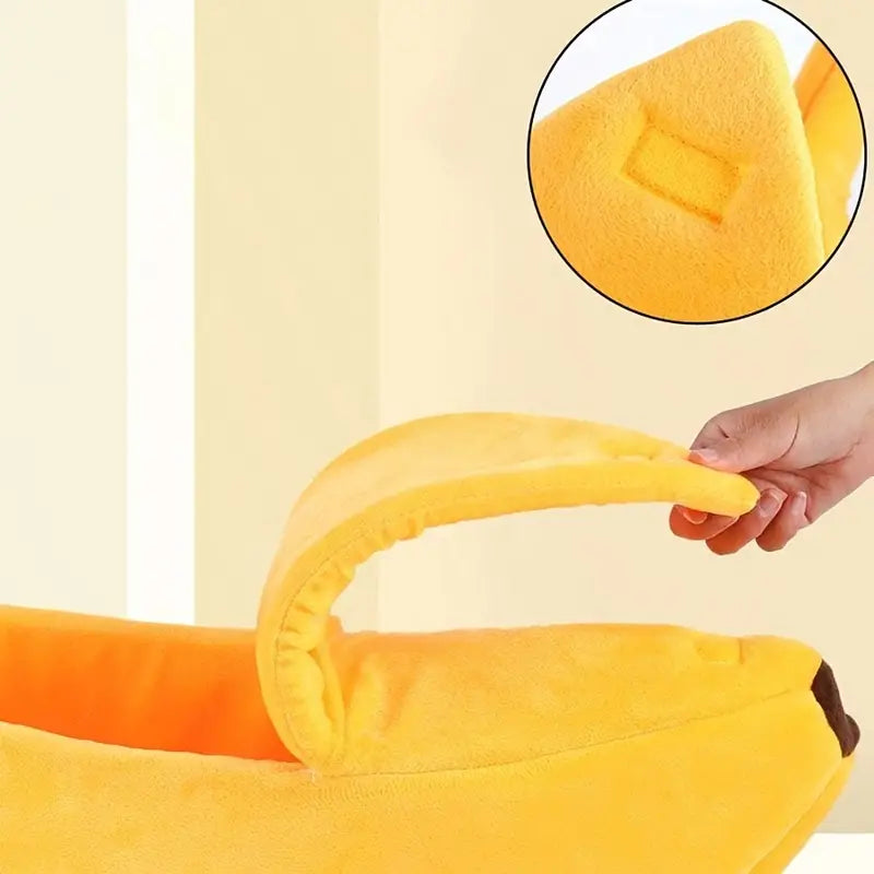 Banana Bed | For Relaxed Sleep and Scratch-Free Furniture