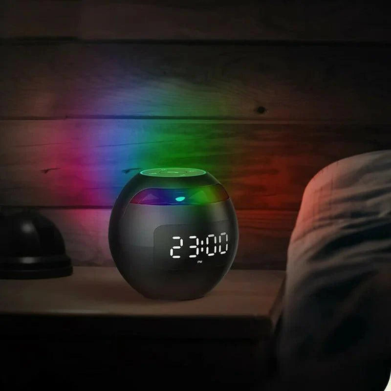 Bluetooth Lautsprecher-Wecker mit LED Nachtlicht und 2200mAh Akku – Multifunktionales Sound-System