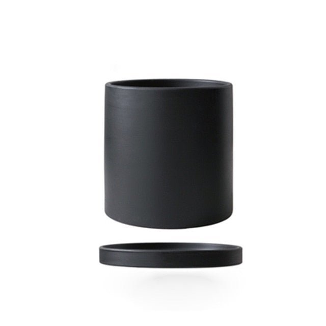 Elegant flower pot with saucer and drainage hole