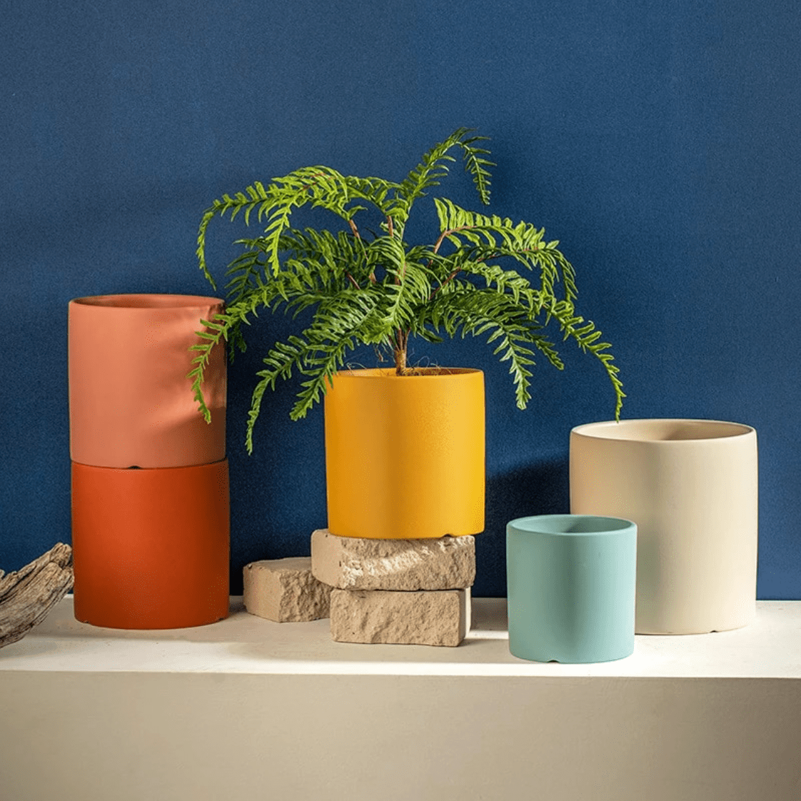 Elegant flower pot with saucer and drainage hole